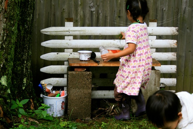 Mud Kitchen 1