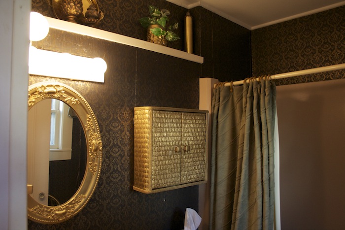 originalbathroom2